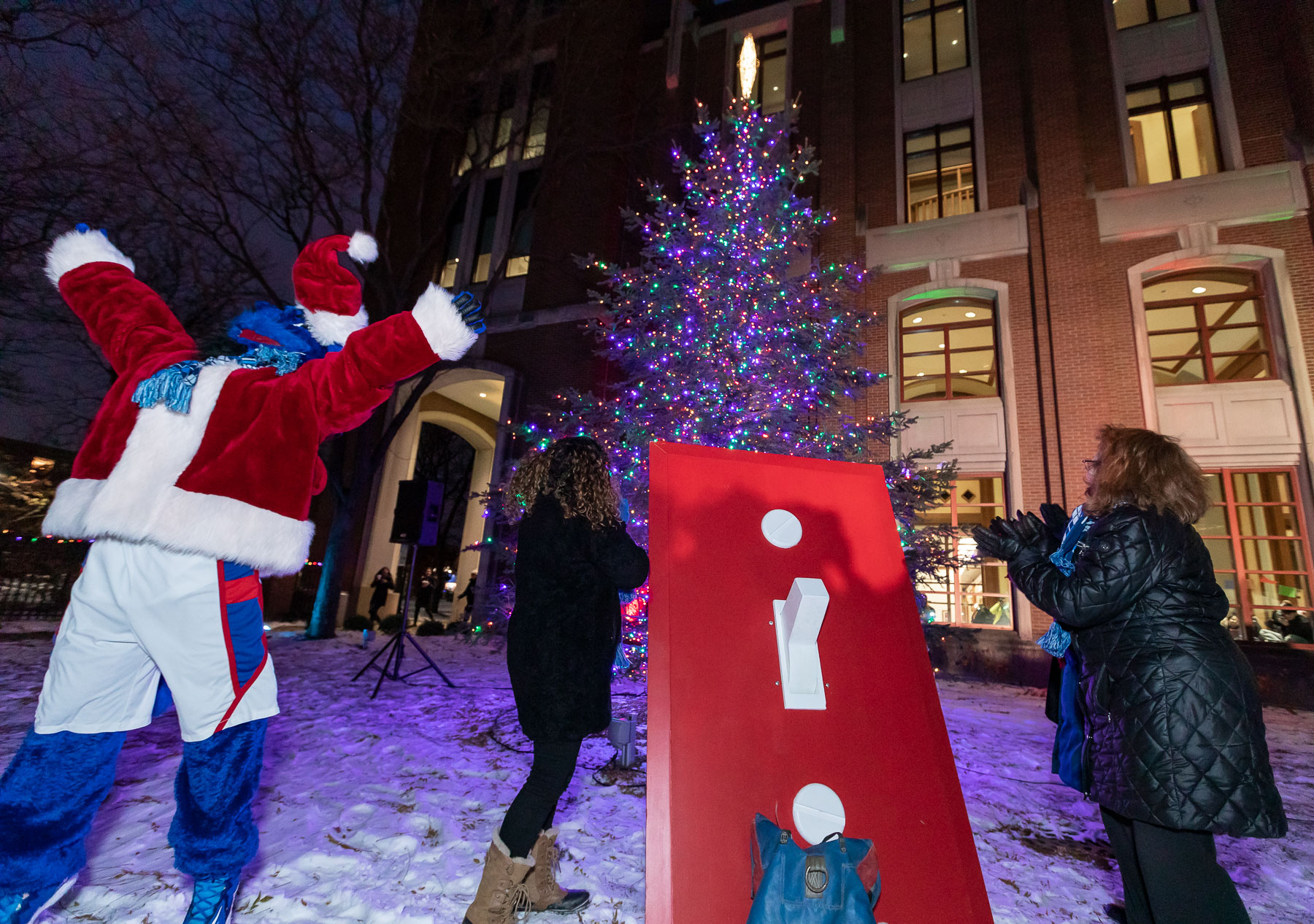 A flip of the switch and DePaul’s beacon is lit to guide students back from their holiday break in January. (DePaul University/Jeff Carrion)